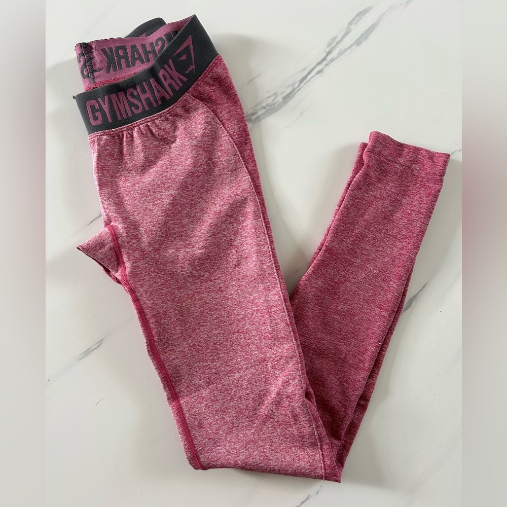 Pink & Grey Gym Shark “Dry” moisture management leggings size small